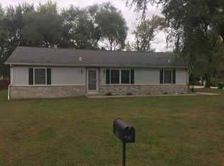 104 W Cermak Rd, Braidwood, IL 60408