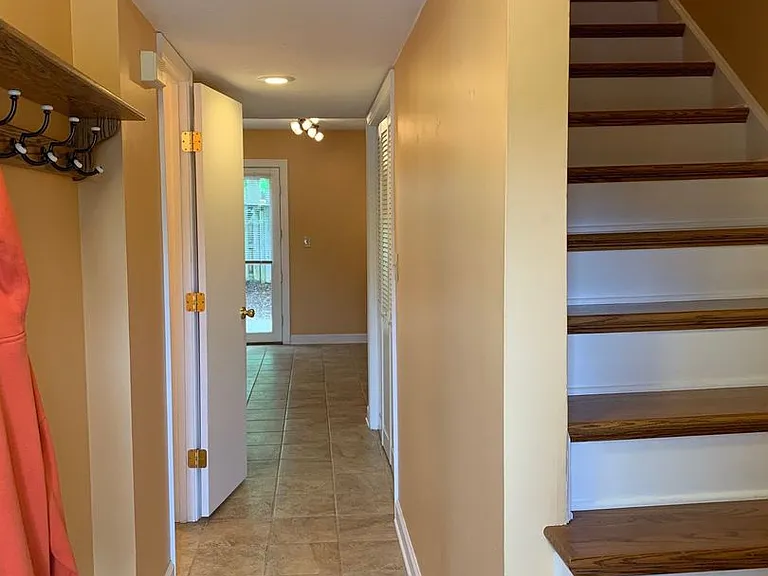 336 Loudon Rd — Photo 6