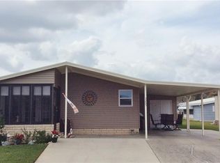 3205 Great Oak St, Zephyrhills, FL 33543