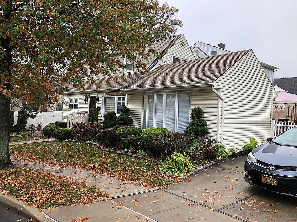 1st image of 113 King St