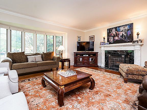 3rd image of 1501 Park Ave