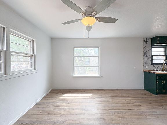 5th image of 809 W 5th St