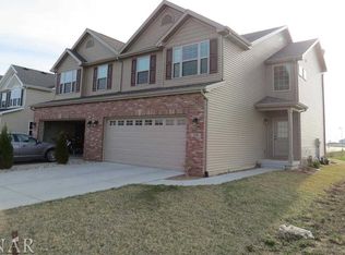 1030 Homestead Dr, Bloomington, IL 61705