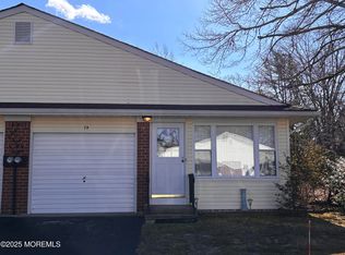7 Wintergreen Ln #B, Manchester Township, NJ 08759