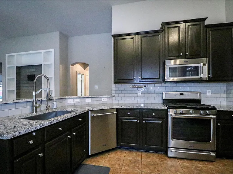 3509 Beekman Dr — Photo 5
