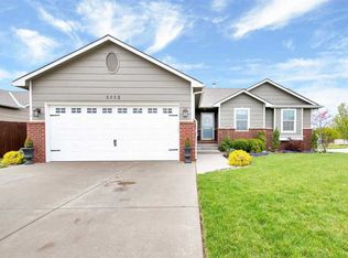 2652 E Sunnyslope St, Wichita, KS 67219