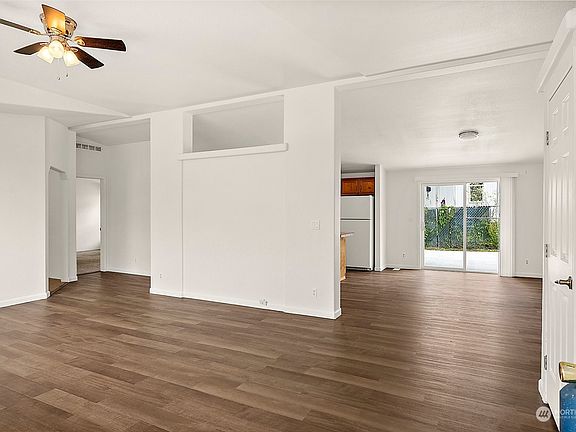 3rd image of 6705 200th Street Ct E
