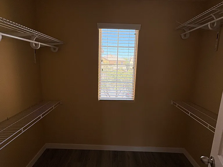 4725 Portola Vista Ave — Photo 16