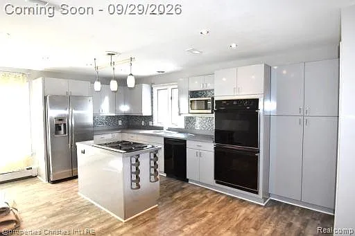 3 bed, 2.0 bath, 1870 sqft, $2,500 — Photo 3