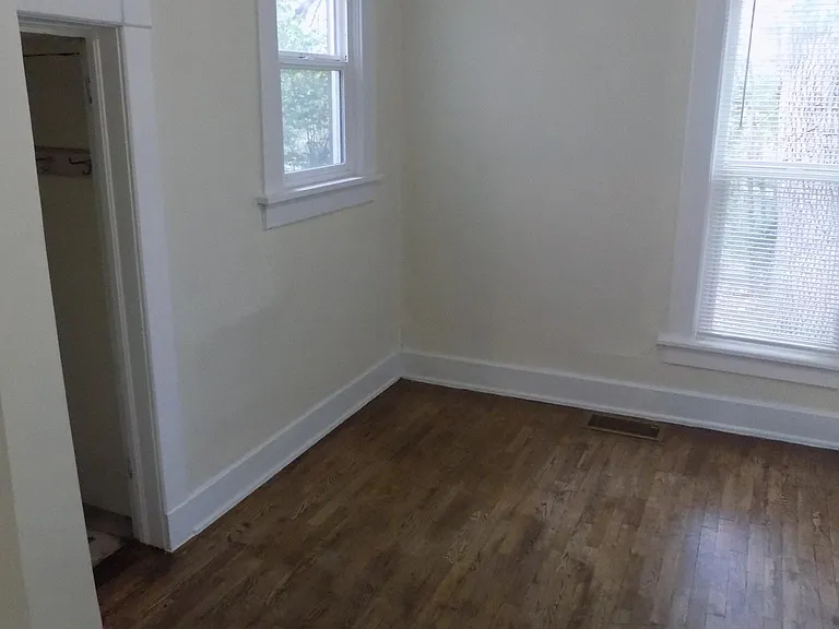 432 E Kiowa St — Photo 31