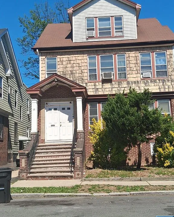 19 Bayview Ave
