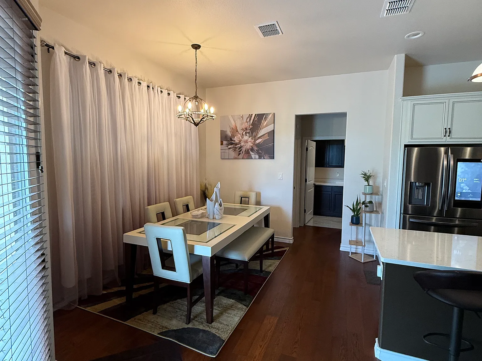 3 bed, 2.5 bath, 2475 sqft, $2,500 — Photo 4