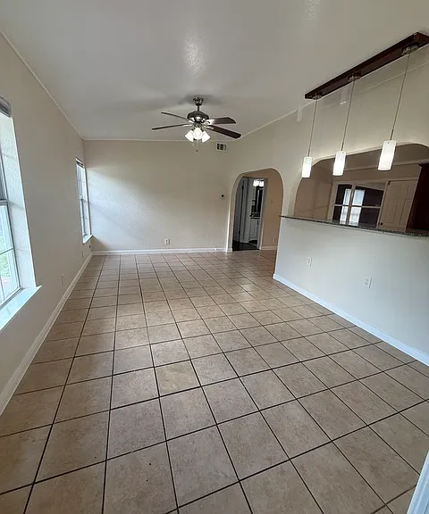 110 Greenhill Pass — Photo 2