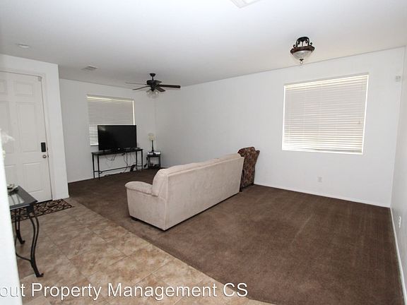 2nd image of 1392 Heron Way