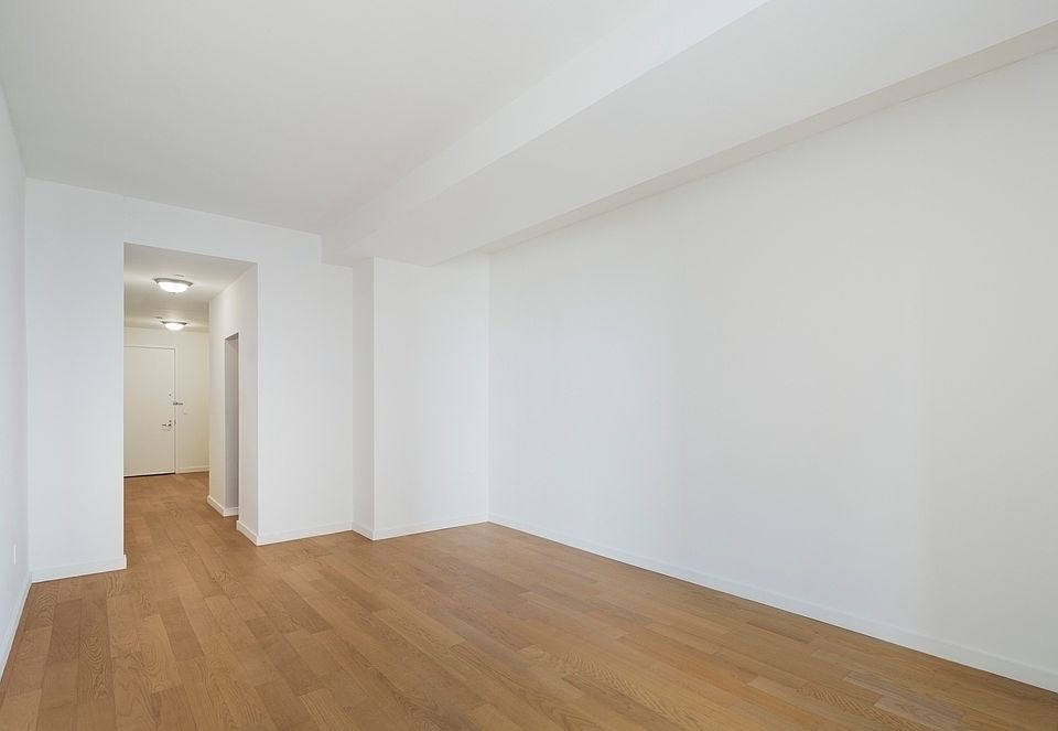 1st image of 1 West St APT 2521