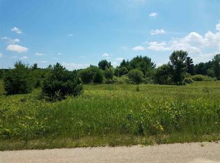 E6351 Trout Ln, Marion, WI 54950