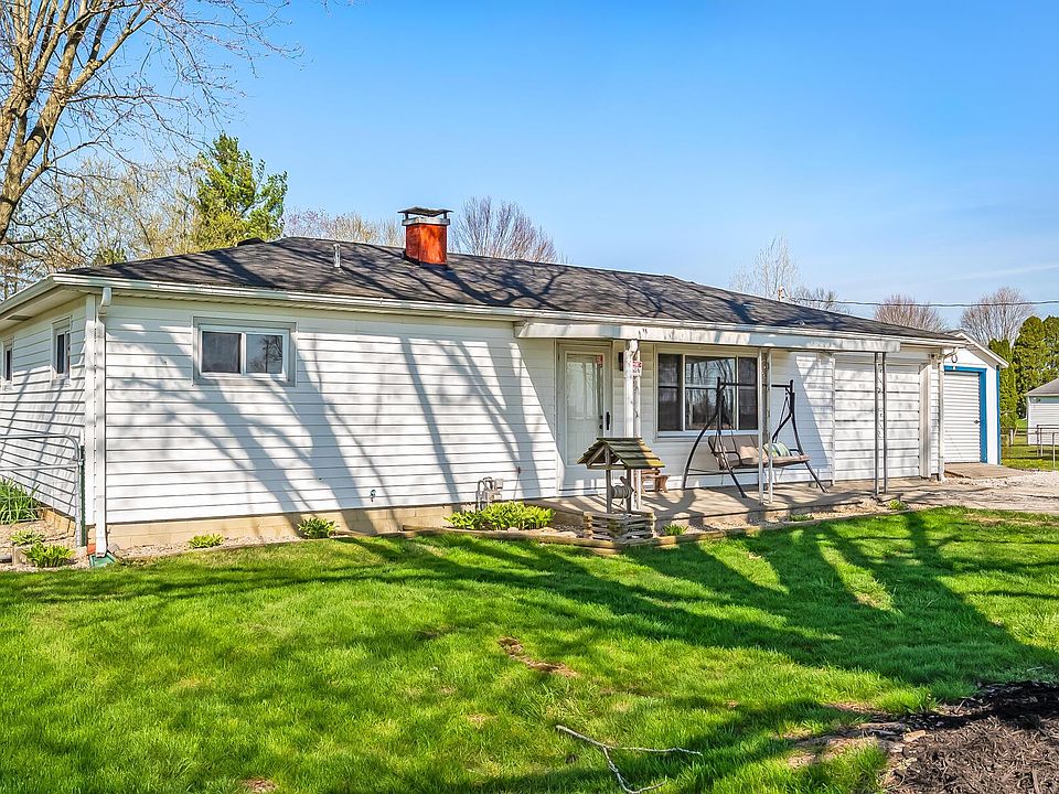 1st image of 3131 East Dr