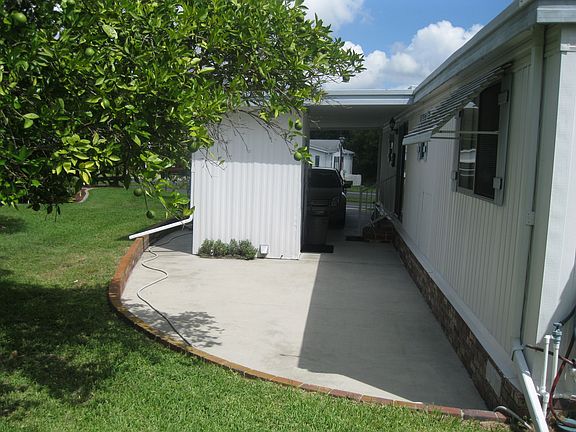 5th image of 131 Jacaranda Dr
