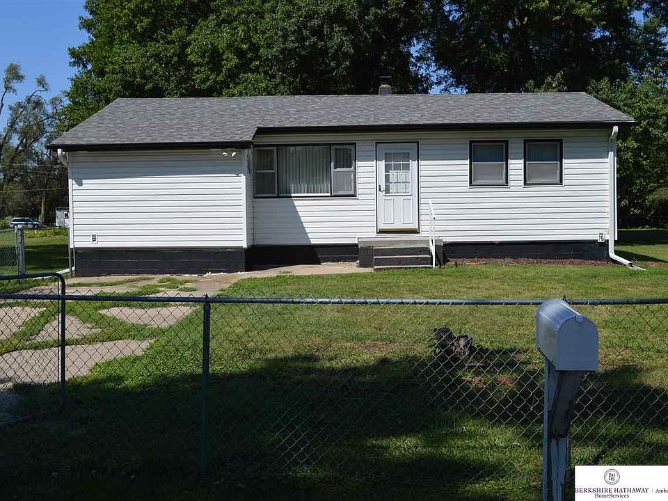 1st image of 5218 N 11th St E