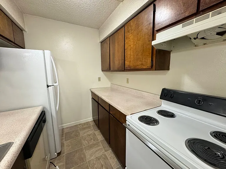 4308 Lake Rd — Photo 21