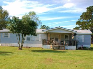 926 Tumbling Ln, Atmore, AL 36502