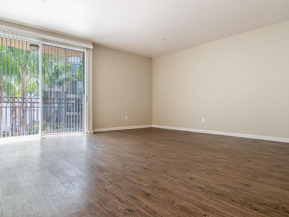 1st image of 13273 Fiji Way #2-317