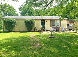 8345 Becks Grove Rd, Freetown, IN 47235