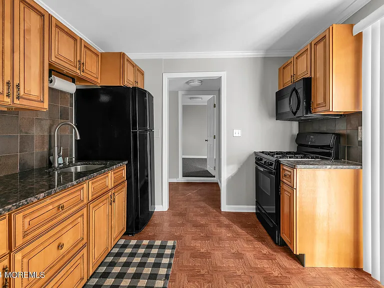 717 Harmony Rd — Photo 20