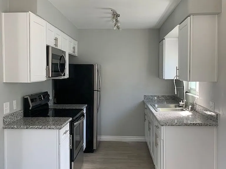 4545 Contour Blvd. — Photo 6