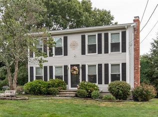 18 Woodcrest Dr, Johnston, RI 02919