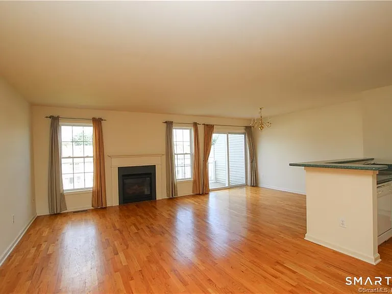 107 Sienna Dr #107 — Photo 4