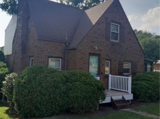 17 Herbst Rd, Coraopolis, PA 15108