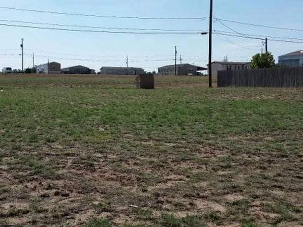 4611 Tank Ln, Amarillo, TX 79118