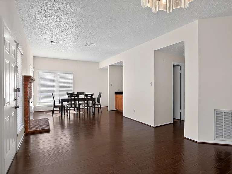 1211 Berrystone Trl — Photo 6