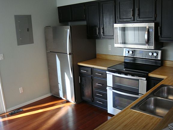 4th image of 7656 Clover Hill Dr