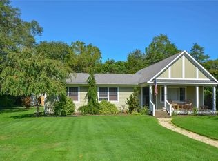 64 4th St, South Jamesport, NY 11970