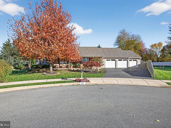 3rd image of 731 Florin Ave