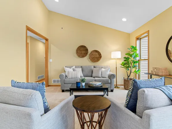 17213 Van Buren St NE, Ham Lake, MN 55304