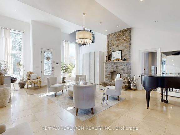 4th image of 378 Old Bloomington Rd