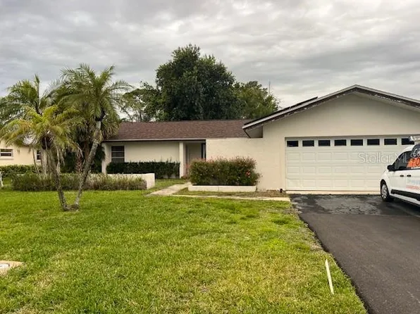 547 Eastwood Dr, Naples, FL 34110