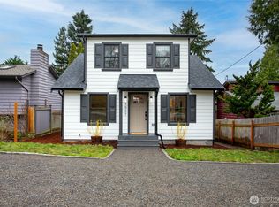 1027 Nevada St, Bellingham, WA 98229