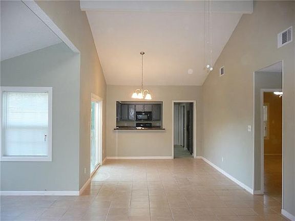 3rd image of 557 Harvest Hill St