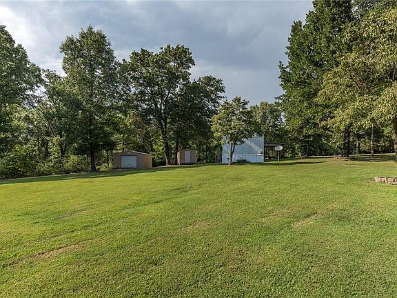 3rd image of 12659 Whitetail Dr