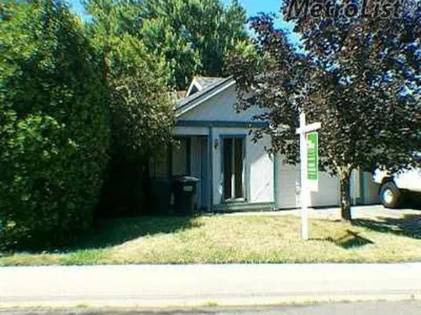 5521 Brinef Dr, Sacramento, CA 95841