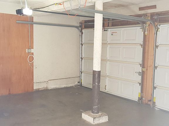 2nd image of 1232 Caminito Cita