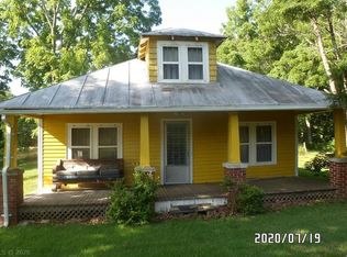 365 Riner Rd, Lindside, WV 24951