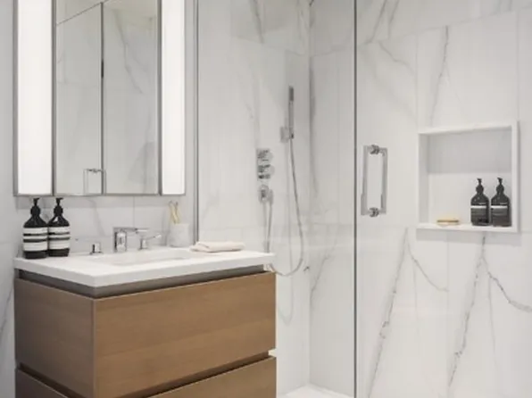450 Washington Street 202 image 3 of 16