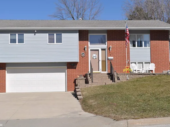1522 Marcella Heights Dr, Carroll, IA 51401