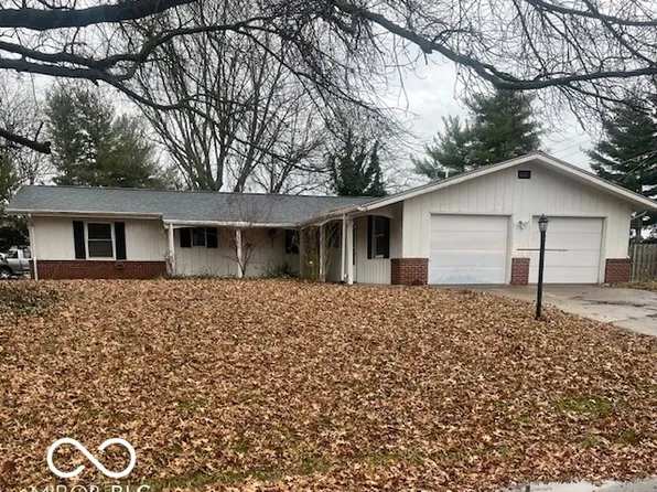 701 S Sycamore Rd, Seymour, IN 47274