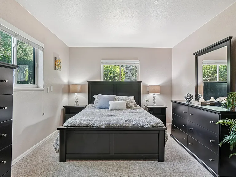 Aspenleaf Apartments — Photo 6